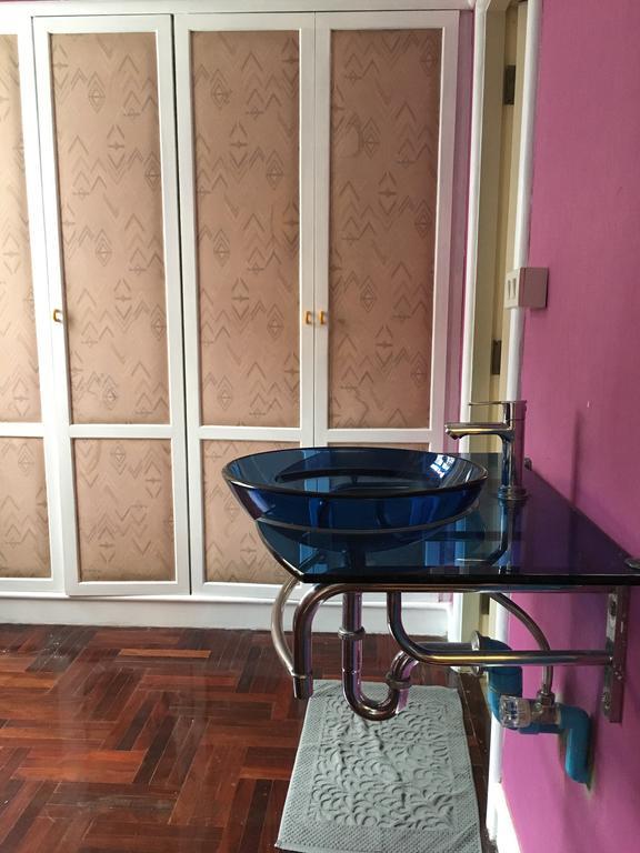 B&B 22 House バンコク都 エクステリア 写真