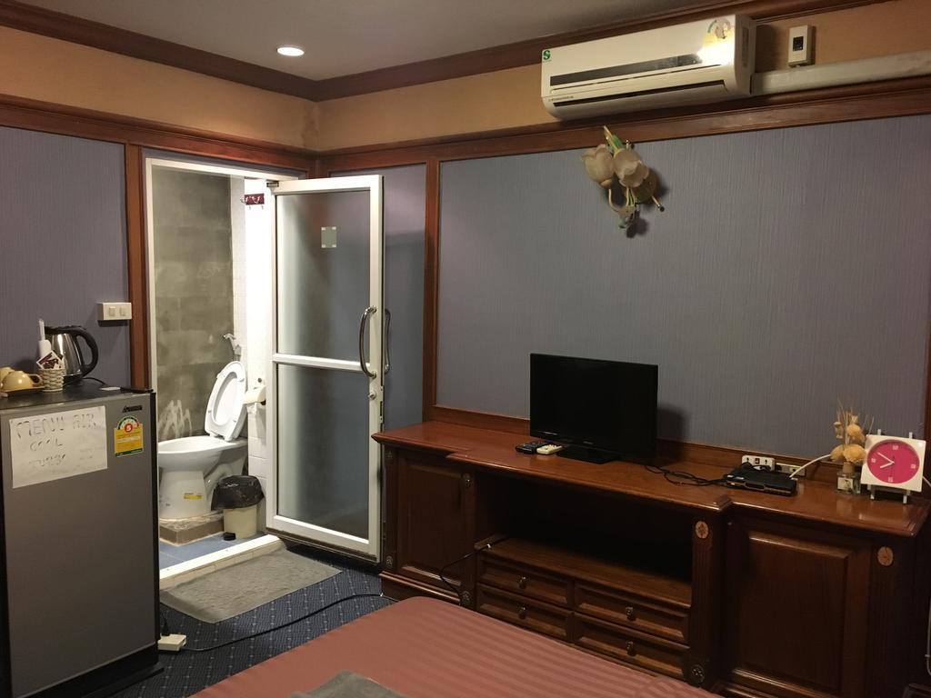 B&B 22 House バンコク都 エクステリア 写真